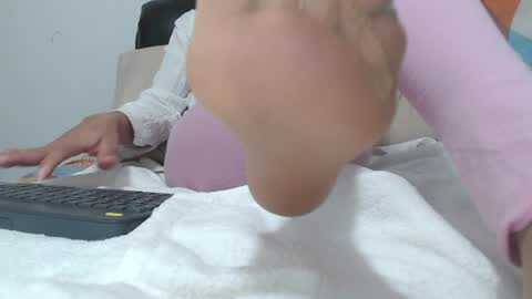 saaramiller     online show from 27, 1, 2025