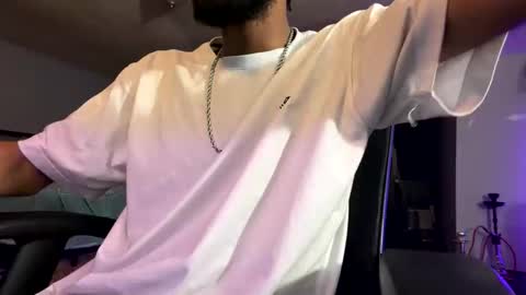 Snapshot of saasbutt chatting on 23, 12, 2025 saasbutt online show from 23, 12, 2025