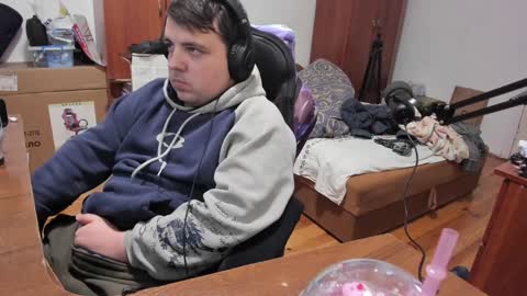 1141323  my Lord Mister Max   moms treasure online show from 23, 12, 2024