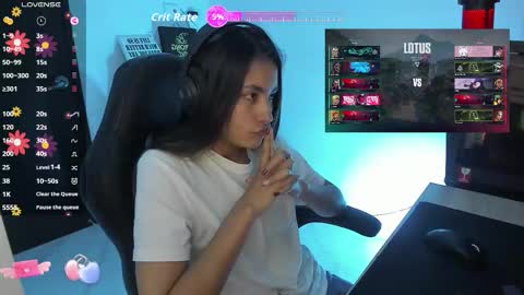 Angie  online show from 15, 10, 2025