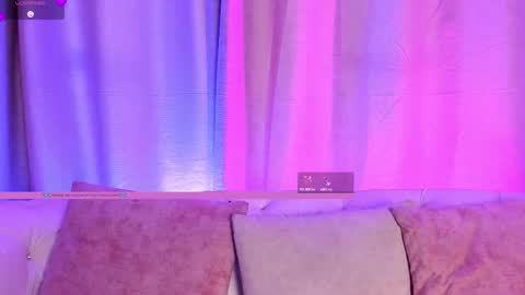 Snapshot of sabrina_cook chatting on 7, 10, 2025 online show from 7, 10, 2025