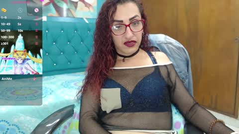 Snapshot of sabrina_dupont chatting on 5, 1, 2025 SABRINA online show from 5, 1, 2025
