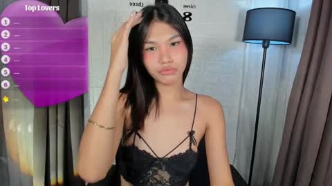 Snapshot of sabrina_maxx chatting on 20, 12, 2024 Nadine online show from 20, 12, 2024