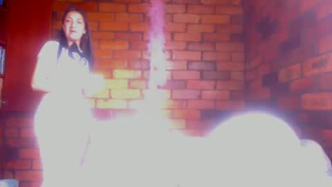 Sabrina online show from 5, 3, 2025