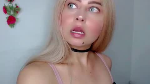 Snapshot of sabrinaexpositoxx chatting on 24, 1, 2025 SABRI online show from 24, 1, 2025