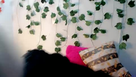 Snapshot of sabrinaexpositoxx chatting on 28, 2, 2025 SABRI online show from 28, 2, 2025