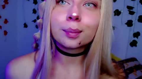 Snapshot of sabrinaexpositoxx chatting on 7, 3, 2025 SABRI online show from 7, 3, 2025