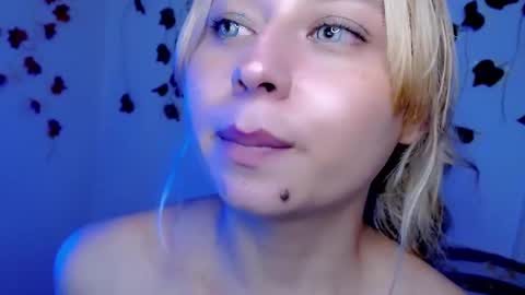 Snapshot of sabrinaexpositoxx chatting on 10, 3, 2025 SABRI online show from 10, 3, 2025