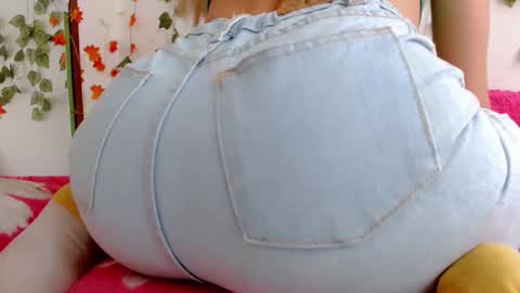 Snapshot of sabrinaexpositoxx chatting on 4, 11, 2025 SABRI online show from 4, 11, 2025