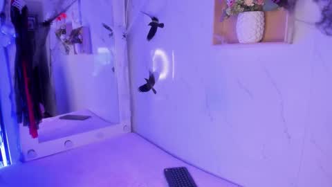 mariana  online show from 28, 10, 2025