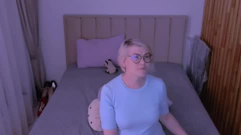 Sabrina MacMarren online show from 27, 3, 2026