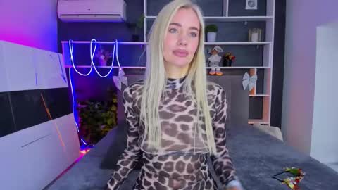 Sabrina online show from 14, 12, 2025