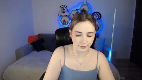Sabrina Violet online show from 7, 1, 2025