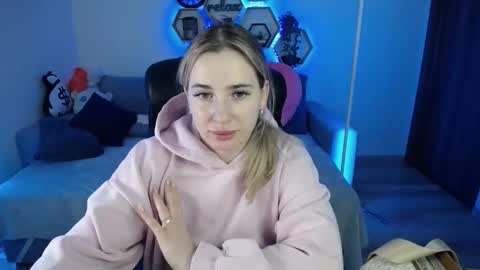 Sabrina Violet online show from 9, 11, 2025