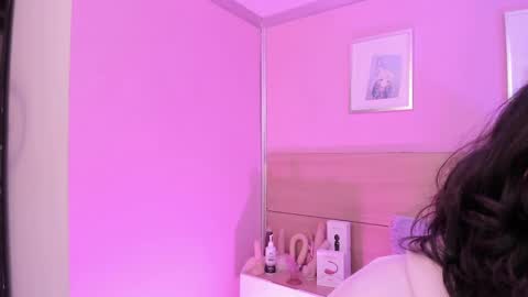 Ig  online show from 5, 3, 2025