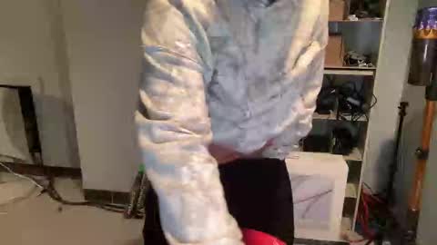 Snapshot of sacredroses chatting on 10, 11, 2025 sacredroses online show from 10, 11, 2025