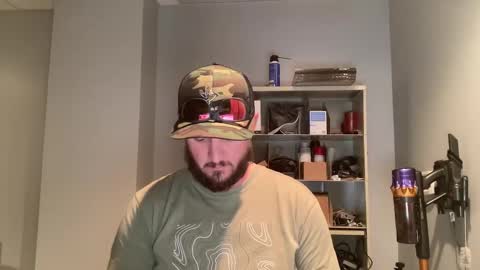 Snapshot of sacredroses chatting on 11, 11, 2025 sacredroses online show from 11, 11, 2025