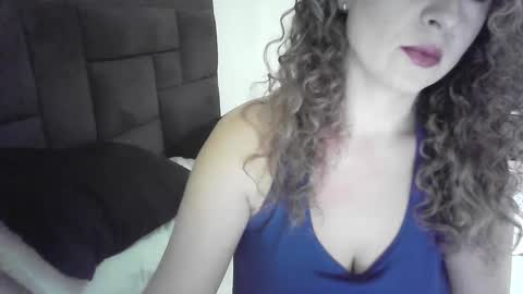 sacrletardiente online show from 6, 2, 2025