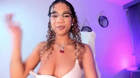 Sophie online show from 25, 2, 2025