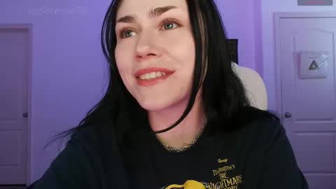 Sadie Renee  online show from 9, 10, 2025