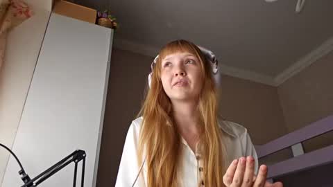 Snapshot of sadiesteinbacher chatting on 31, 7, 2026 Kate online show from 31, 7, 2026