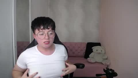 Snapshot of safyka chatting on 3, 3, 2025 SAFYKA online show from 3, 3, 2025