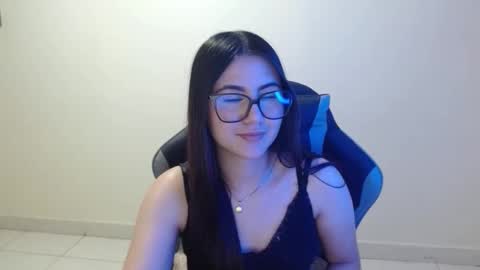 Sahaliefox  online show from 3, 11, 2025