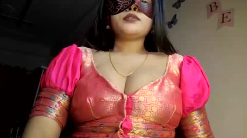 Snapshot of sahani2208 chatting on 25, 12, 2024 Queen Archana online show from 25, 12, 2024