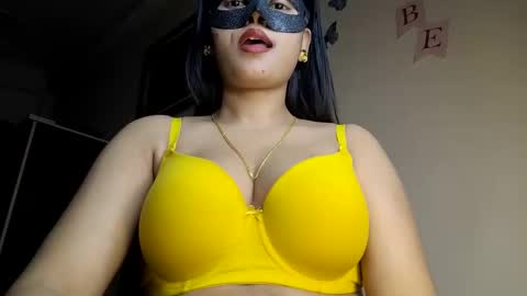 Snapshot of sahani2208 chatting on 5, 2, 2025 Queen Archana online show from 5, 2, 2025