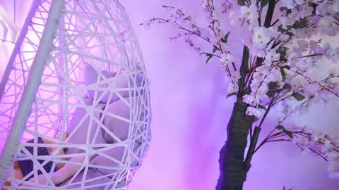 saharakramer online show from 22, 2, 2025