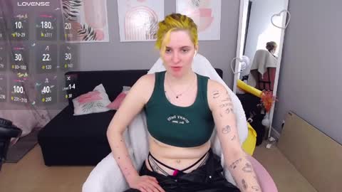 Adel online show from 4, 4, 2026