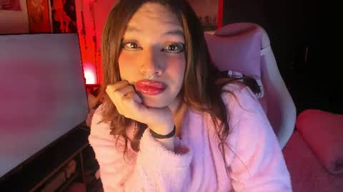 Snapshot of sailorbunnystar chatting on 20, 7, 2026 Rose online show from 20, 7, 2026