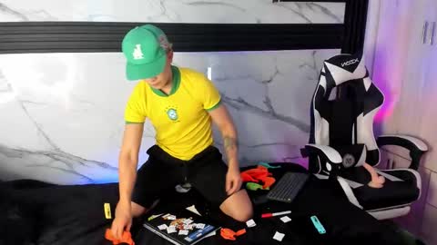 Juan online show from 12, 11, 2025