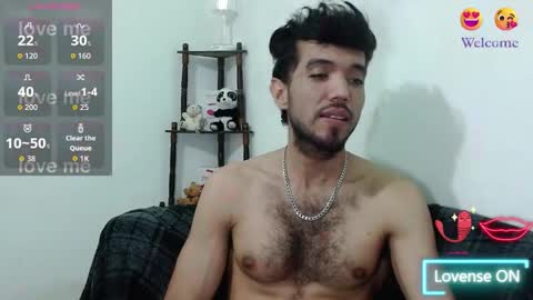 Snapshot of saint_castle chatting on 6, 10, 2025 Saint Castle online show from 6, 10, 2025