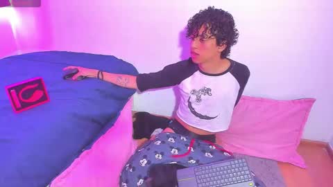 saint_dark online show from 25, 11, 2025