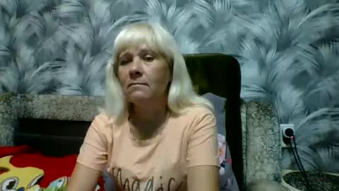 Snapshot of sakura_blonde chatting on 10, 10, 2025 sakura_blonde online show from 10, 10, 2025
