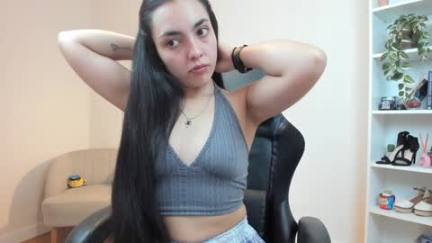 Sakura Harper online show from 3, 2, 2025