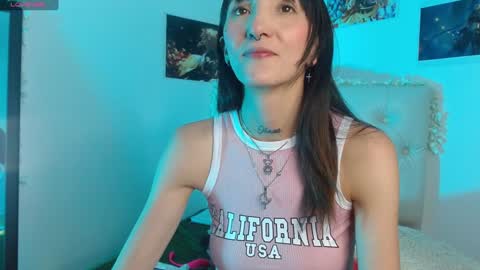 Snapshot of sakura_skinny chatting on 8, 1, 2025 Sakura Skinny online show from 8, 1, 2025