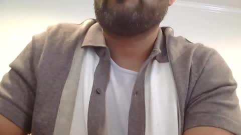 sal cumplaciente online show from 13, 4, 2026