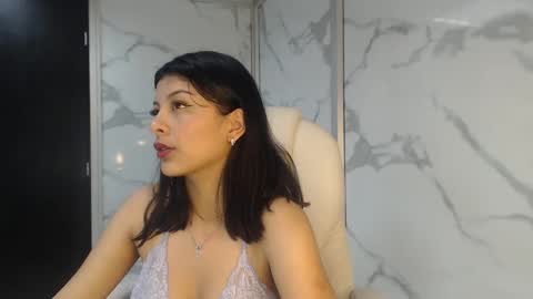 Snapshot of salmaportman_ chatting on 25, 1, 2025 salmaportman_ online show from 25, 1, 2025