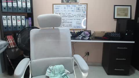Snapshot of salome_010 chatting on 2, 1, 2025 Salome online show from 2, 1, 2025