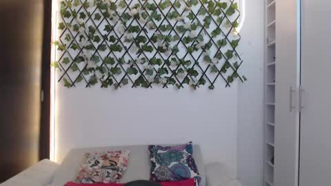 Snapshot of salome_010 chatting on 11, 9, 2025 Salome online show from 11, 9, 2025