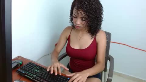 salome_18_big_tits online show from 25, 10, 2025