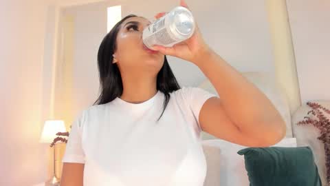   online show from 1, 12, 2025