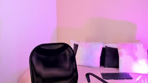 Snapshot of salomesimos1 chatting on 8, 5, 2026 Salome online show from 8, 5, 2026