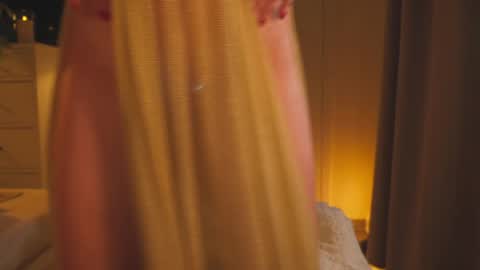 IsaBella-  online show from 28, 3, 2026