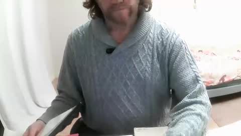 Snapshot of saltimbanquier chatting on 24, 2, 2025 Saltimbanquier Salt ou Banquier online show from 24, 2, 2025