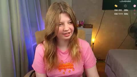 Snapshot of salut_love chatting on 27, 11, 2025 Ruby online show from 27, 11, 2025