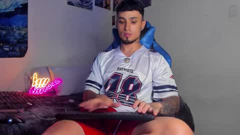   online show from 28, 11, 2025