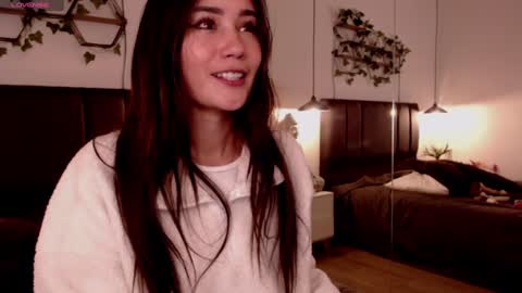 Snapshot of sam01___ chatting on 10, 12, 2024 Stefana or Samchispas online show from 10, 12, 2024